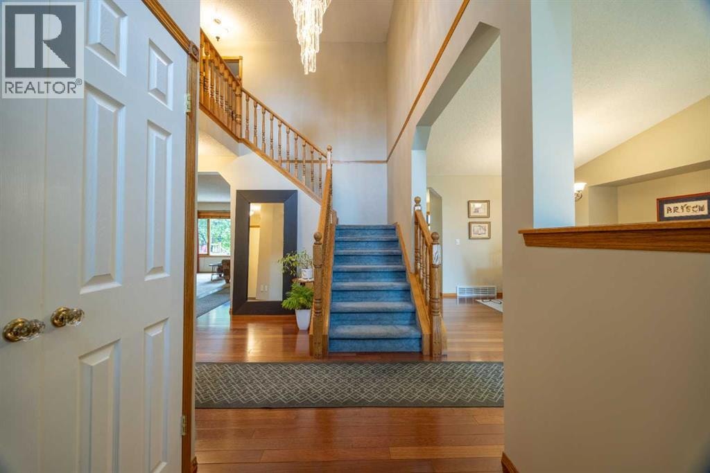19 Mckenzie Lake Manor SE — photo 4
