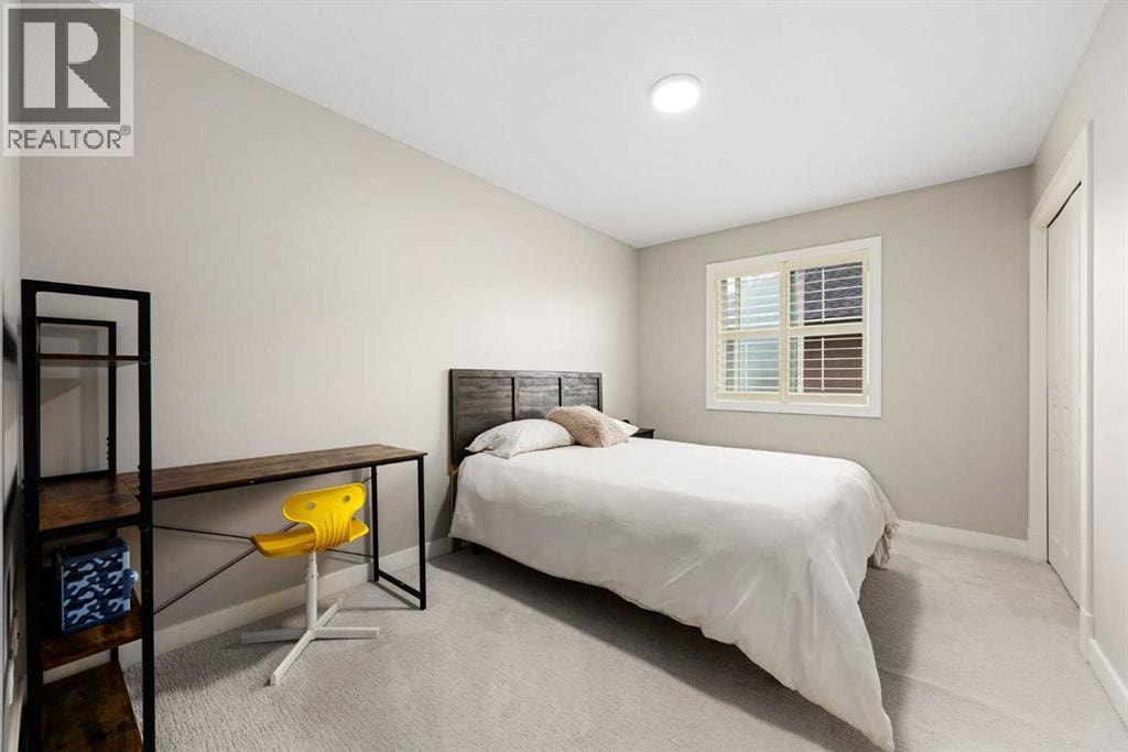 22 Strathridge Court SW — photo 21
