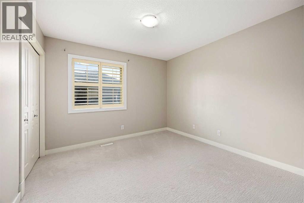 22 Strathridge Court SW — photo 24