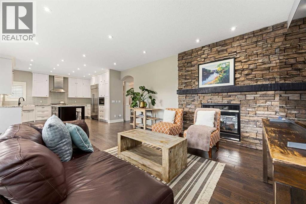 22 Strathridge Court SW — photo 19
