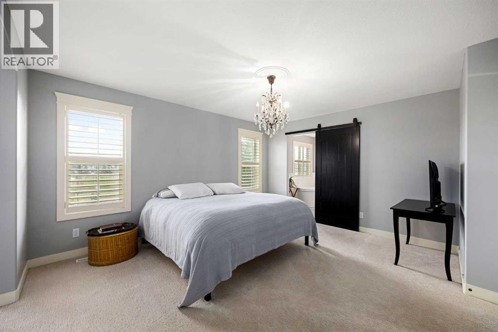 22 Strathridge Court SW — photo 28