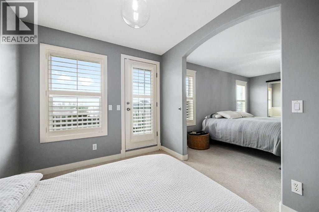 22 Strathridge Court SW — photo 31