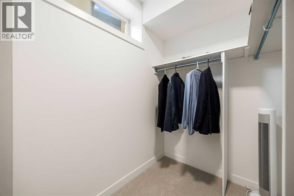 22 Strathridge Court SW — photo 42