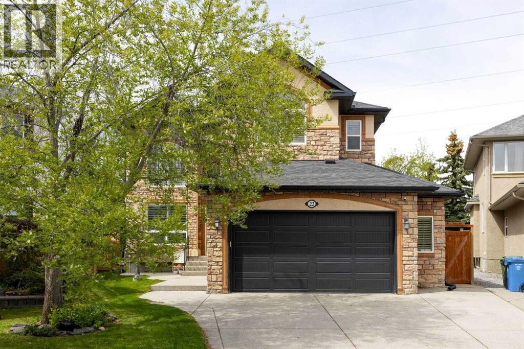 22 Strathridge Court SW — photo 2