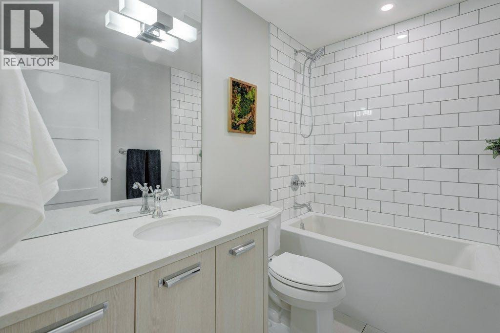 3617 3 Street SW — photo 22