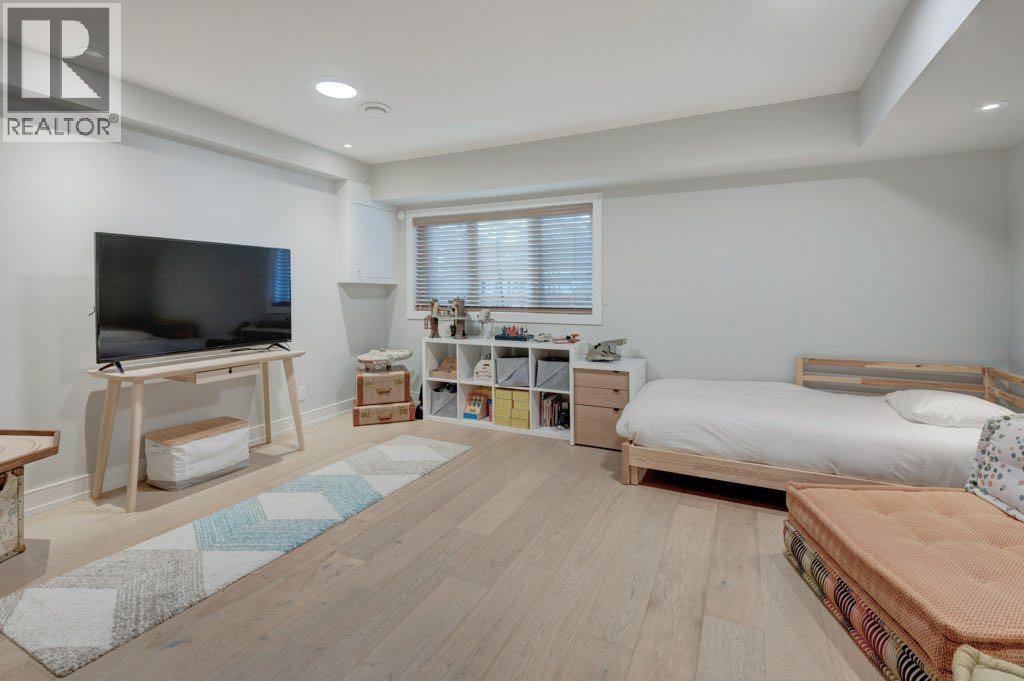 3617 3 Street SW — photo 28