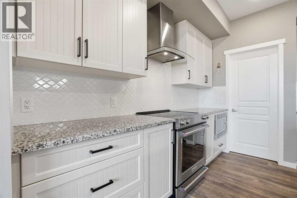 393 Masters Avenue SE — photo 8