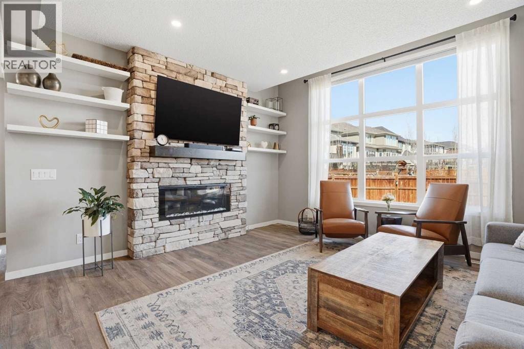 393 Masters Avenue SE — photo 15