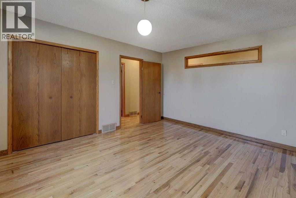 2328 Munro Drive NE — photo 19