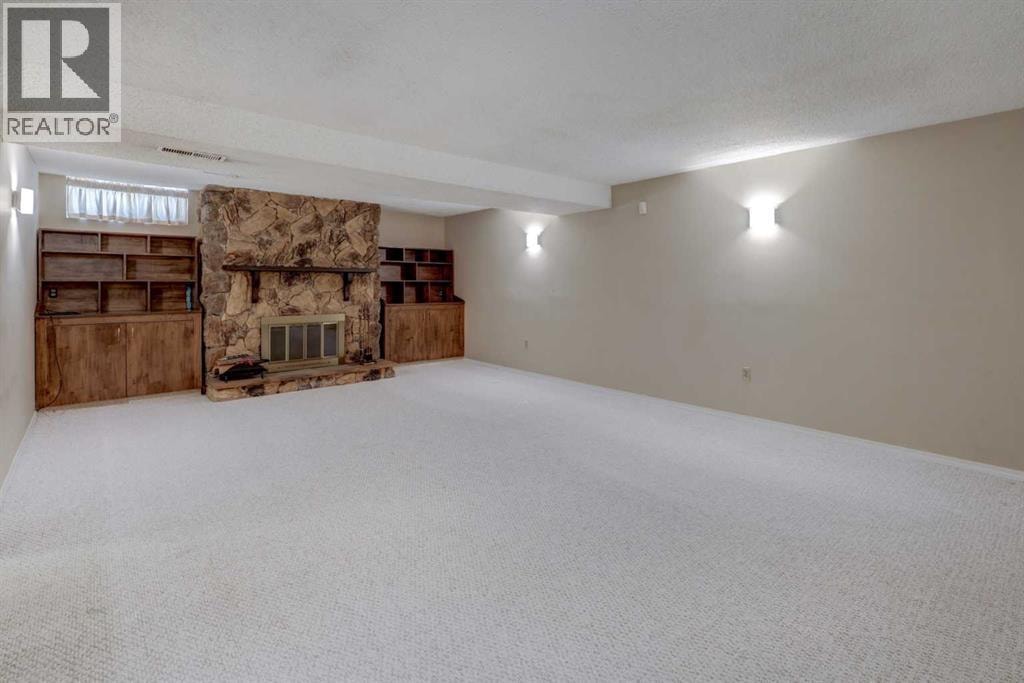 2328 Munro Drive NE — photo 24