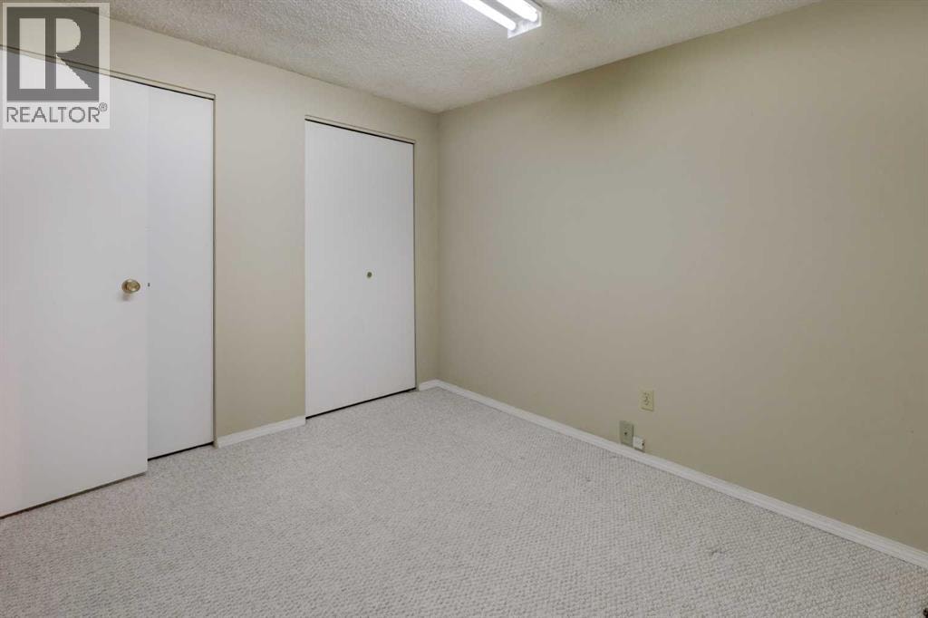 2328 Munro Drive NE — photo 29