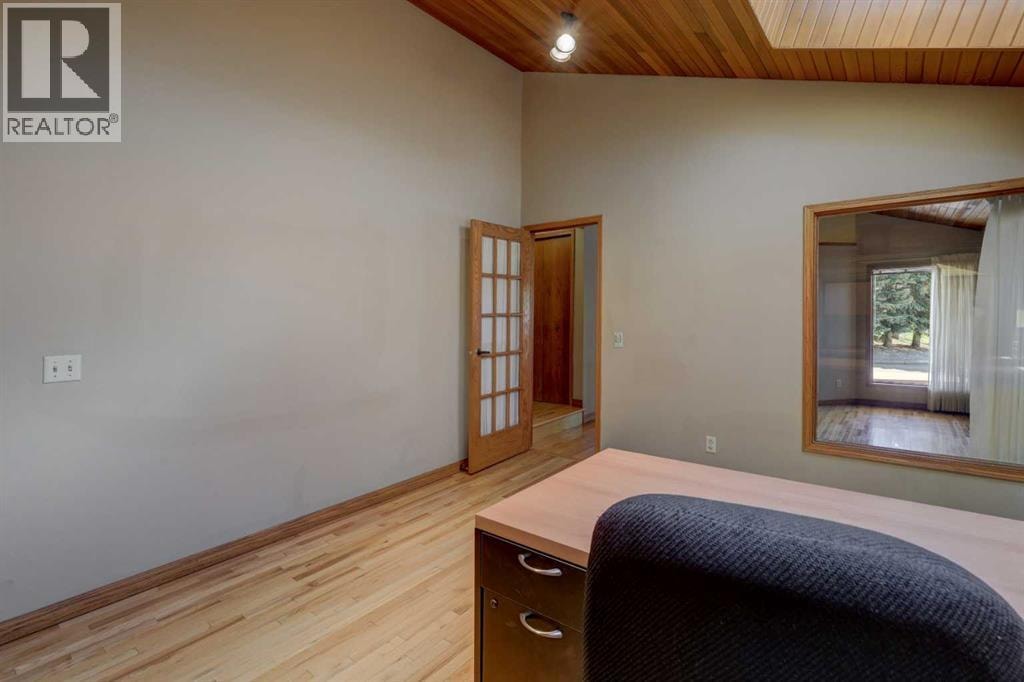 2328 Munro Drive NE — photo 15