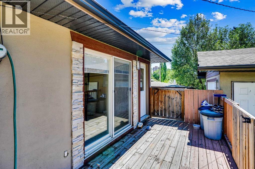 52 Harrow Crescent SW — photo 34