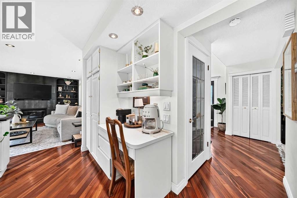 28 Woodmont Place SW — photo 9