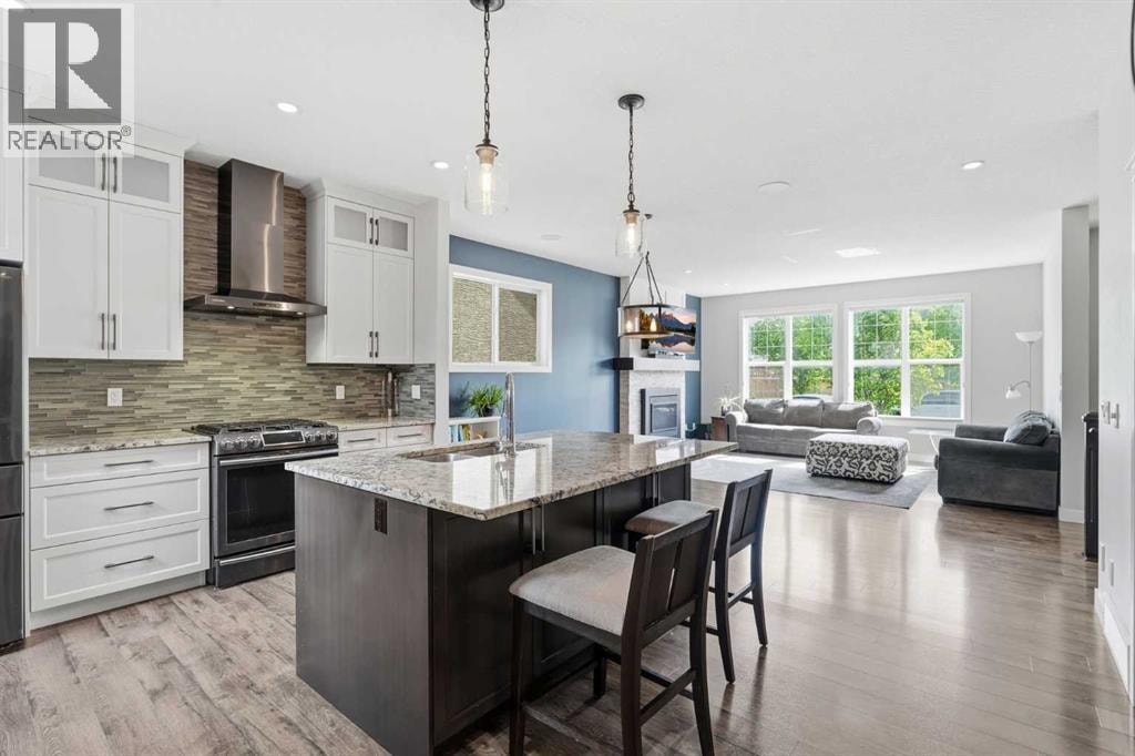 237 Mahogany Parade SE — photo 9