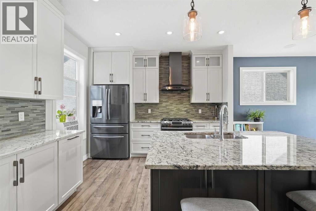 237 Mahogany Parade SE — photo 8