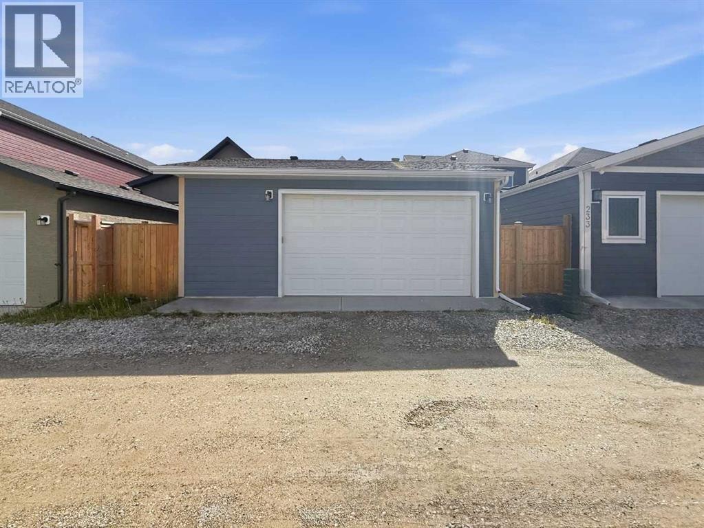 237 Mahogany Parade SE — photo 35