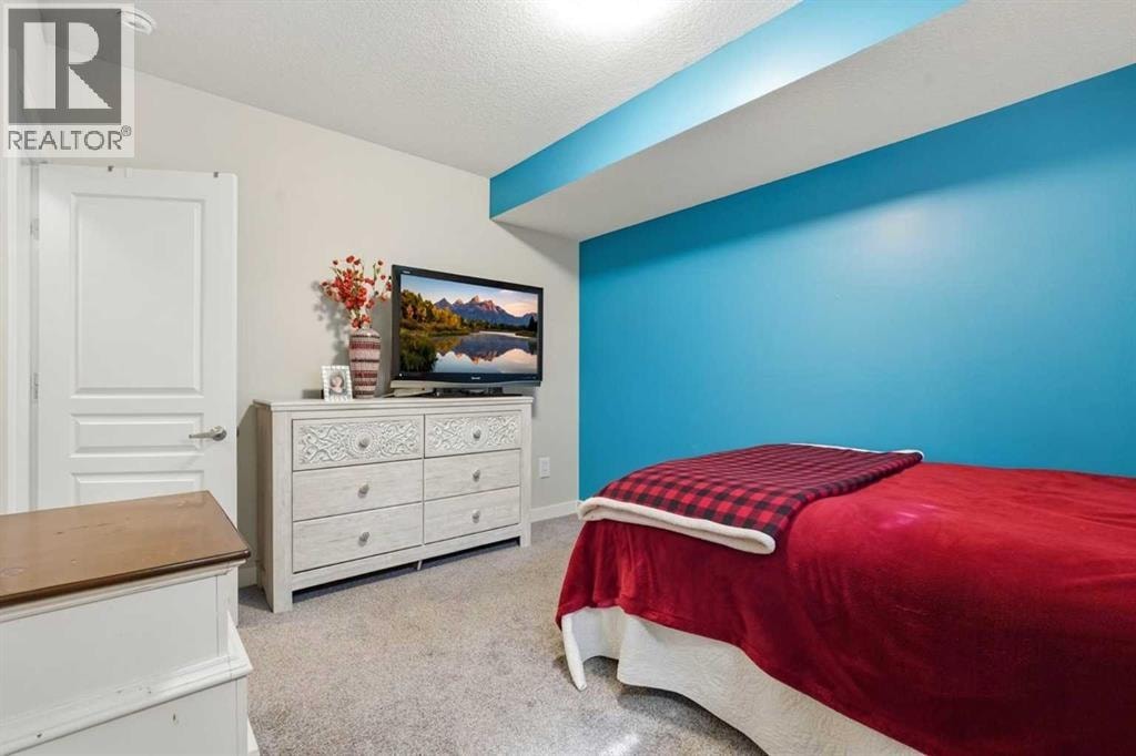 237 Mahogany Parade SE — photo 22