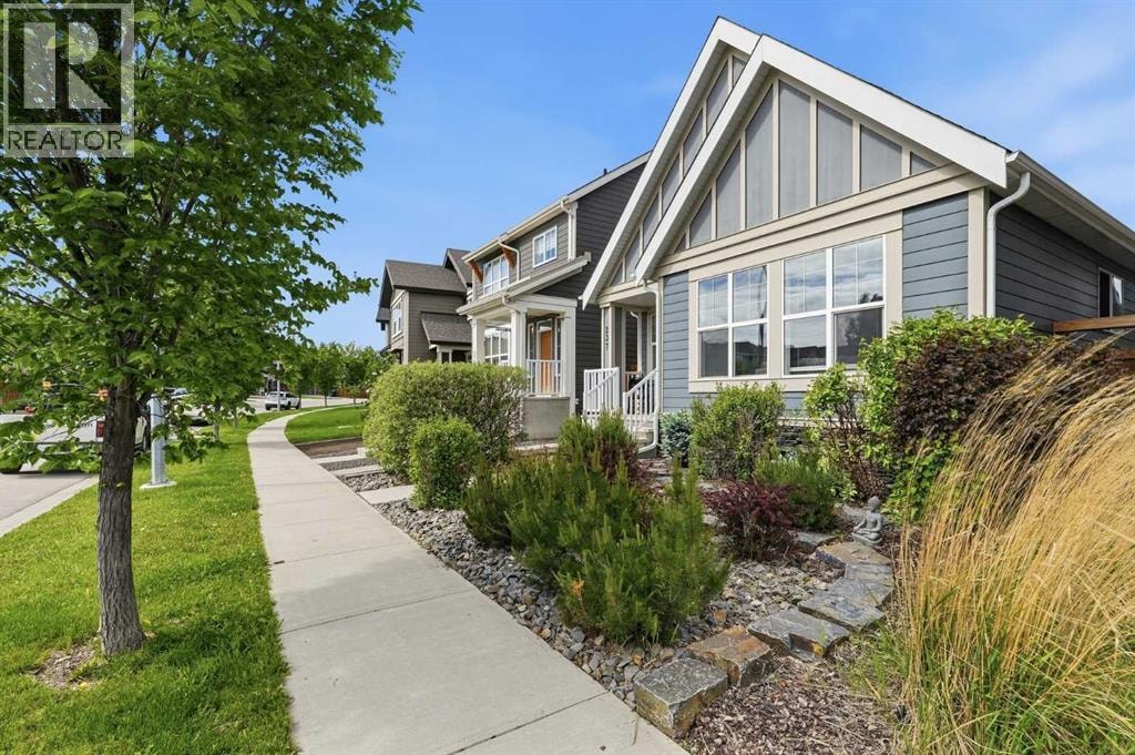 237 Mahogany Parade SE — photo 34