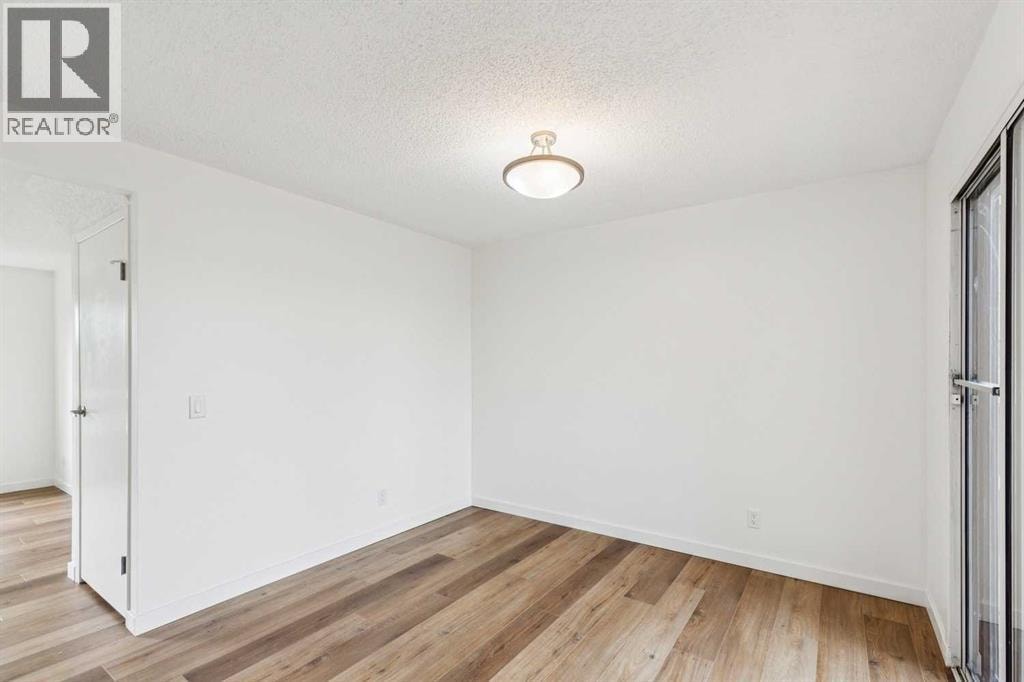 32 Castleglen Way NE — photo 7