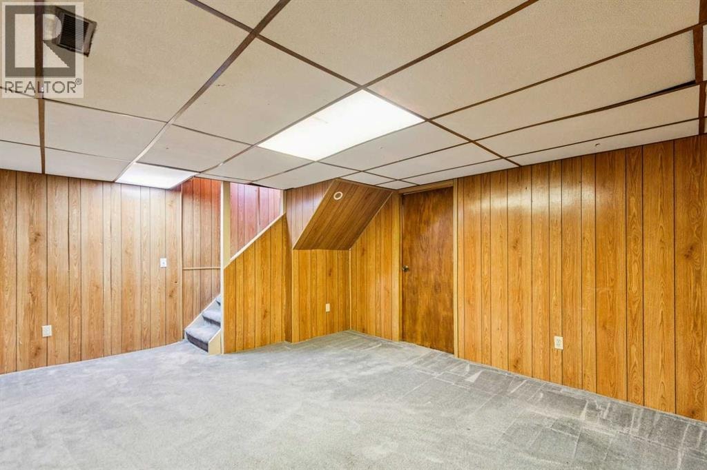 32 Castleglen Way NE — photo 18