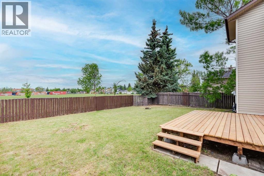 32 Castleglen Way NE — photo 19
