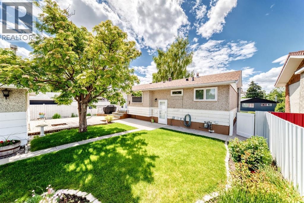 1208 Mackid Road NE — photo 34