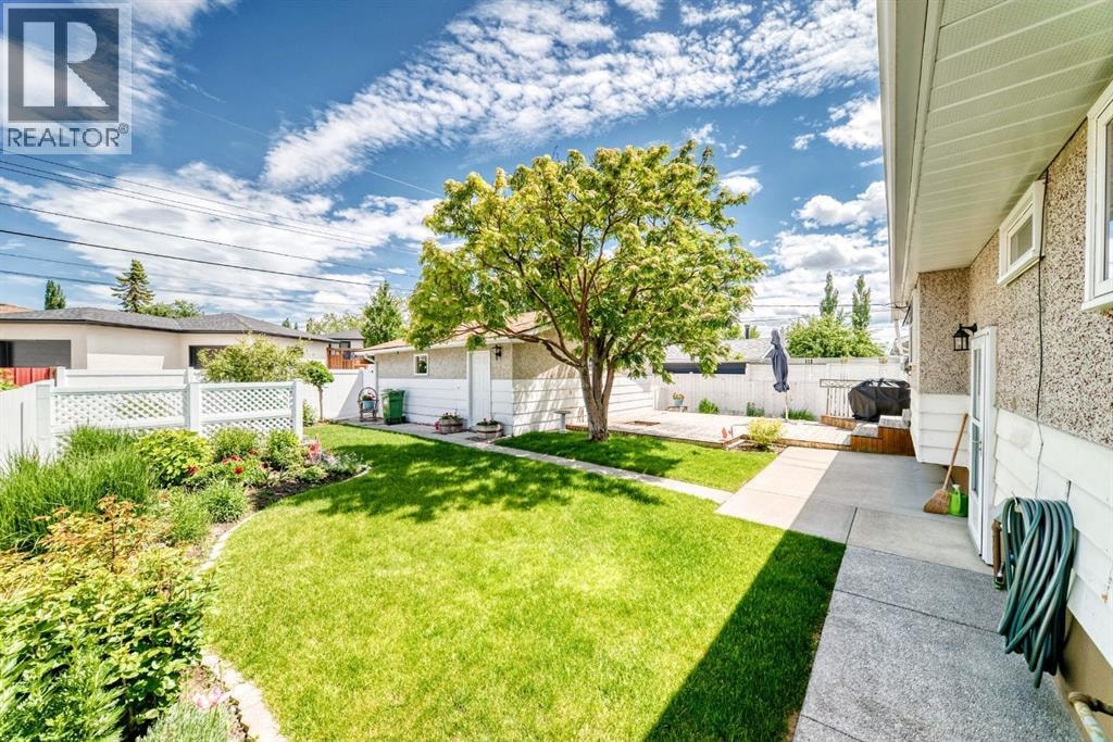 1208 Mackid Road NE — photo 36