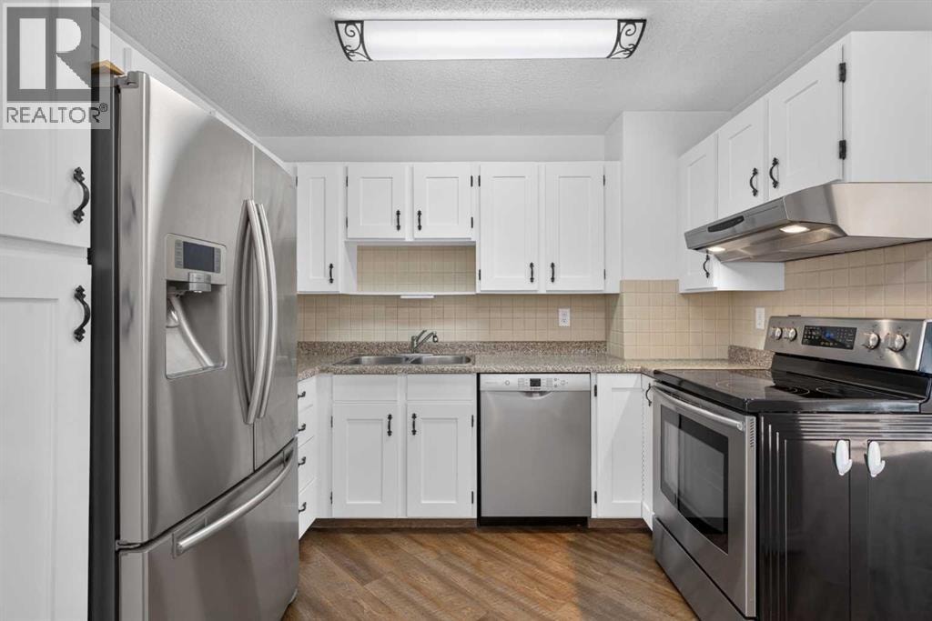 24 Mckenna Mews SE — photo 9