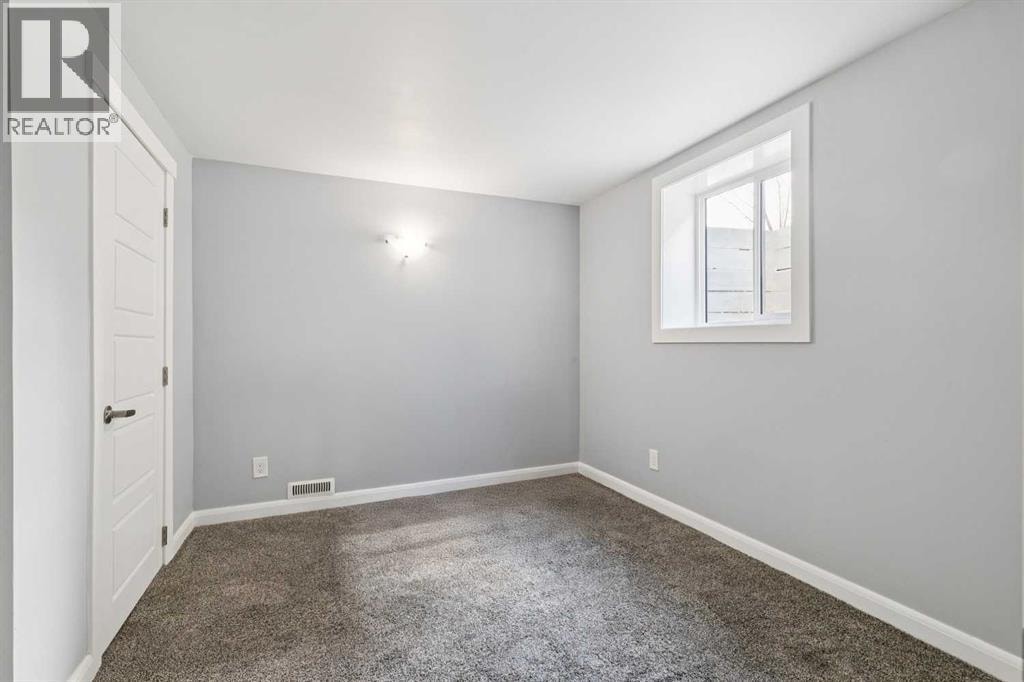 40 Henefer Road SW — photo 23