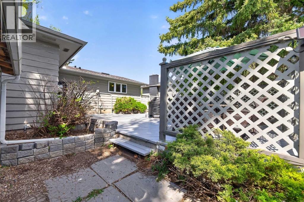 240 Canniff Place SW — photo 40