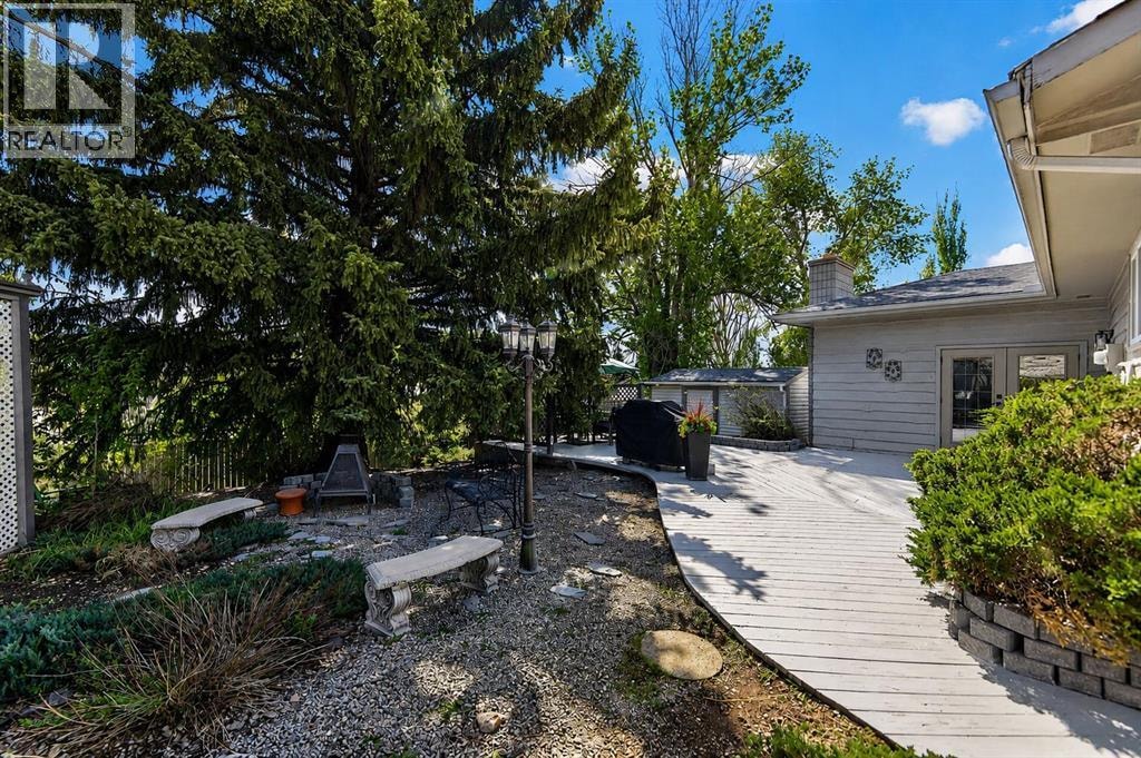 240 Canniff Place SW — photo 42