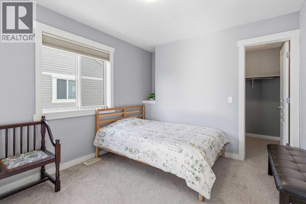 122 Ypres Green SW — photo 20