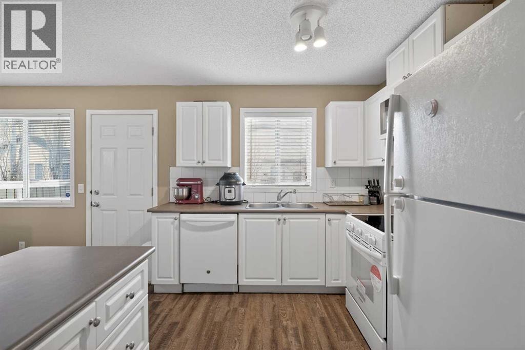 260 Stonemere Place — photo 4