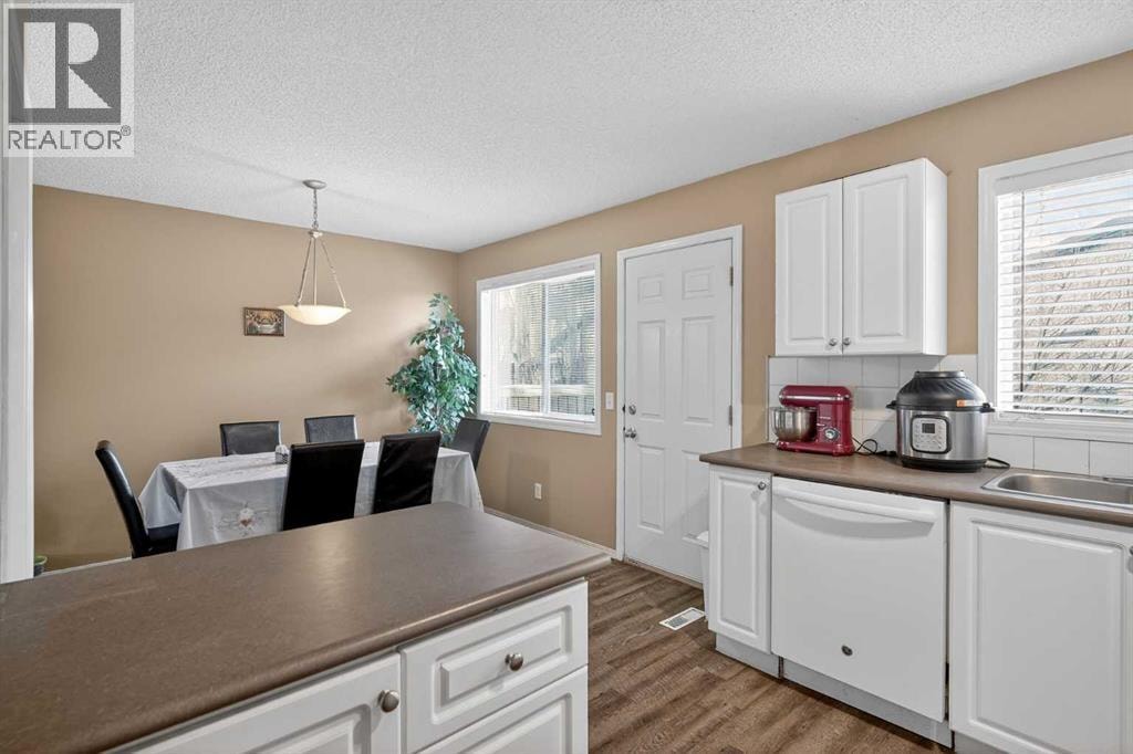 260 Stonemere Place — photo 6