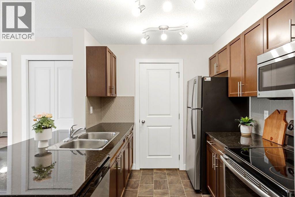 3105, 625 Glenbow Drive — photo 4