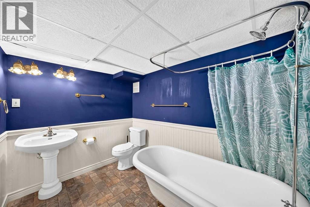 1623 6A Street NW — photo 23