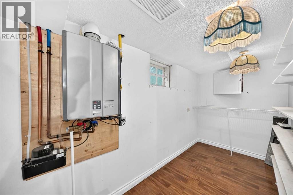 1623 6A Street NW — photo 26