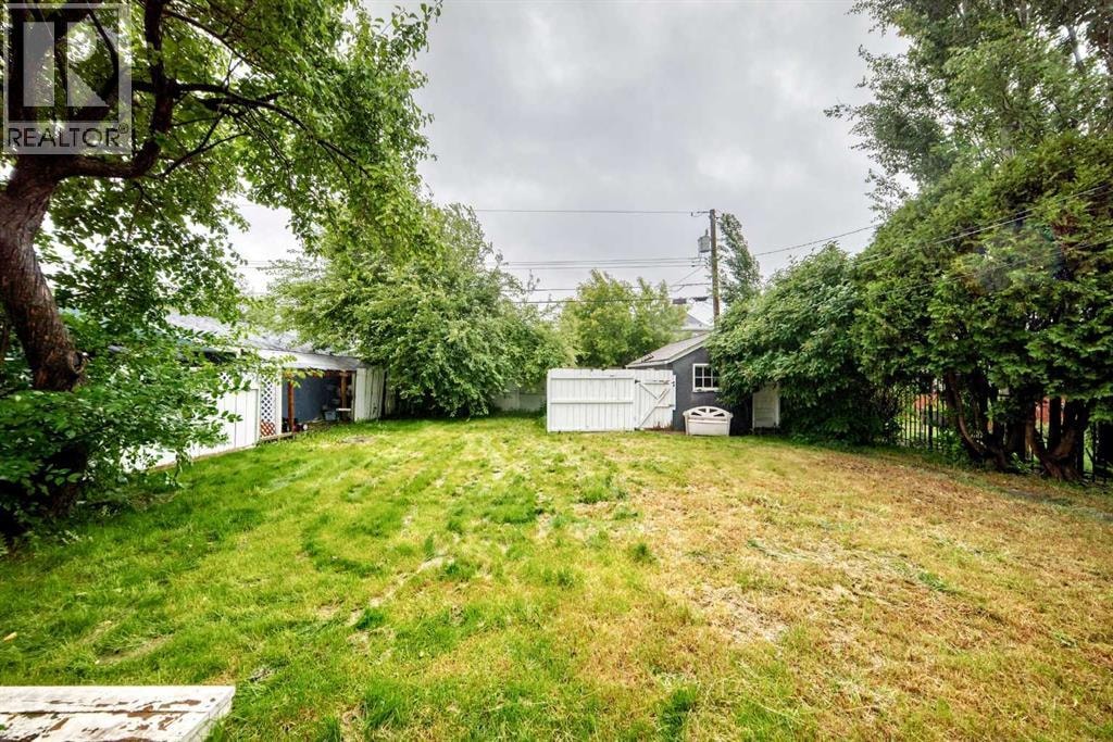 1623 6A Street NW — photo 31
