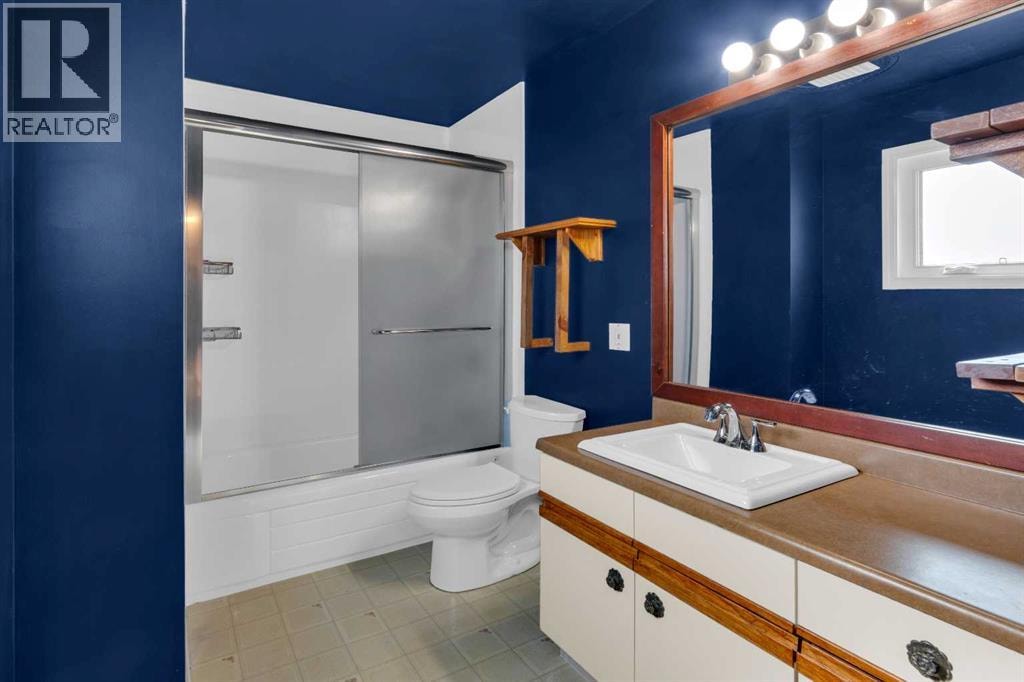 2537 9 Avenue SE — photo 24