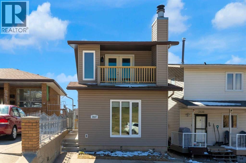 2537 9 Avenue SE — photo 2