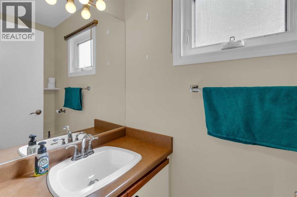 2537 9 Avenue SE — photo 16
