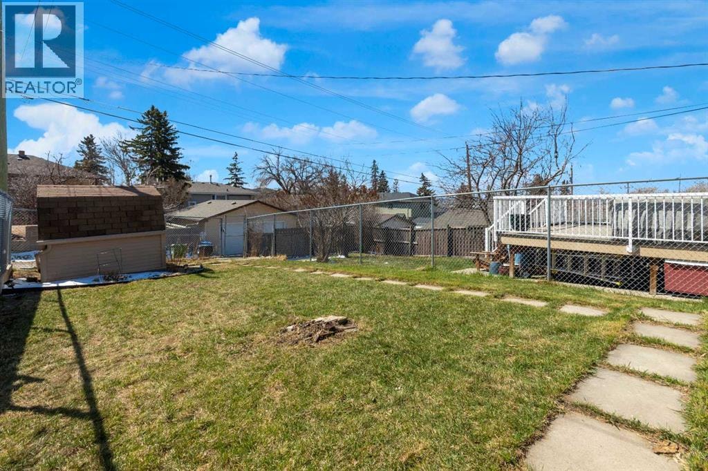 2537 9 Avenue SE — photo 38