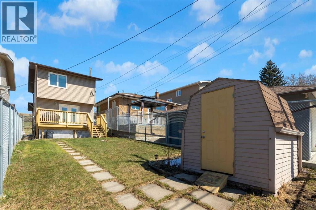 2537 9 Avenue SE — photo 37