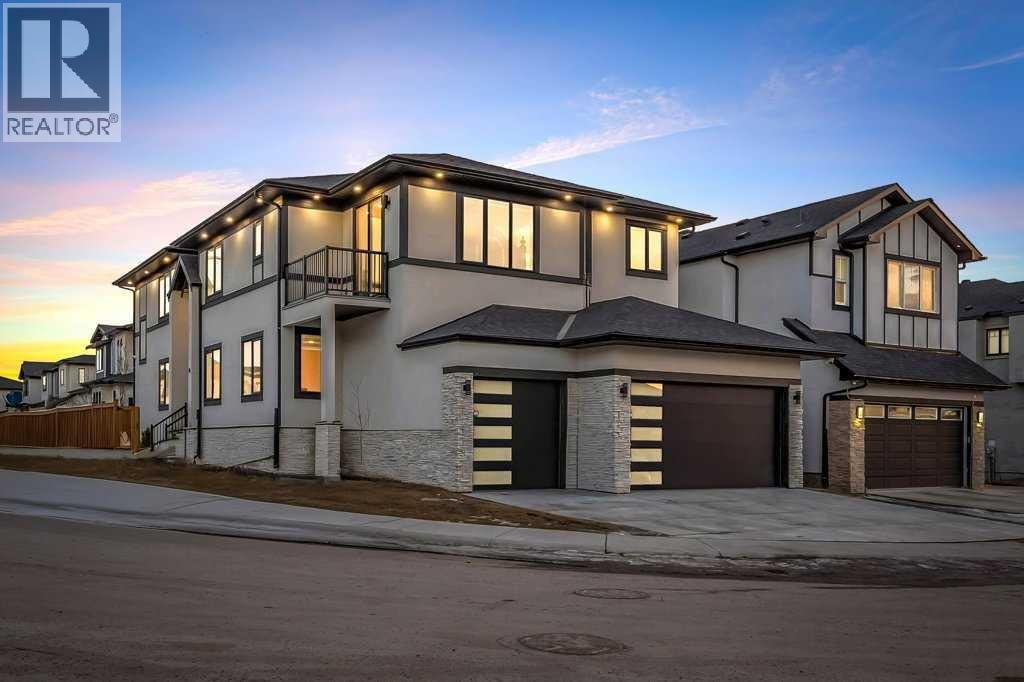 95 Saddlepeace Way NE