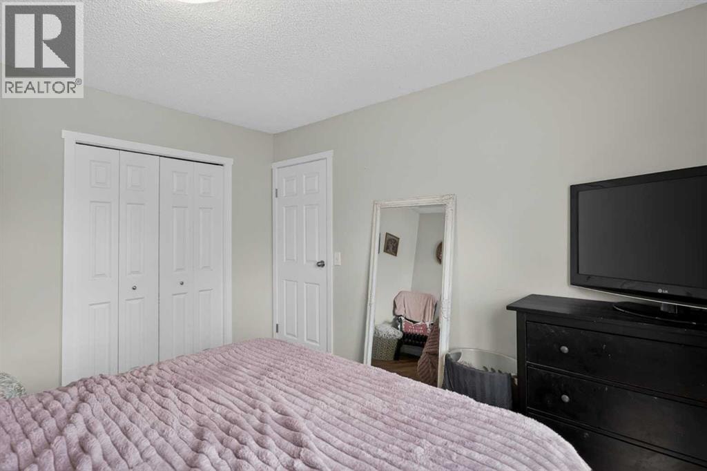 47, 131 Templehill Drive NE — photo 17