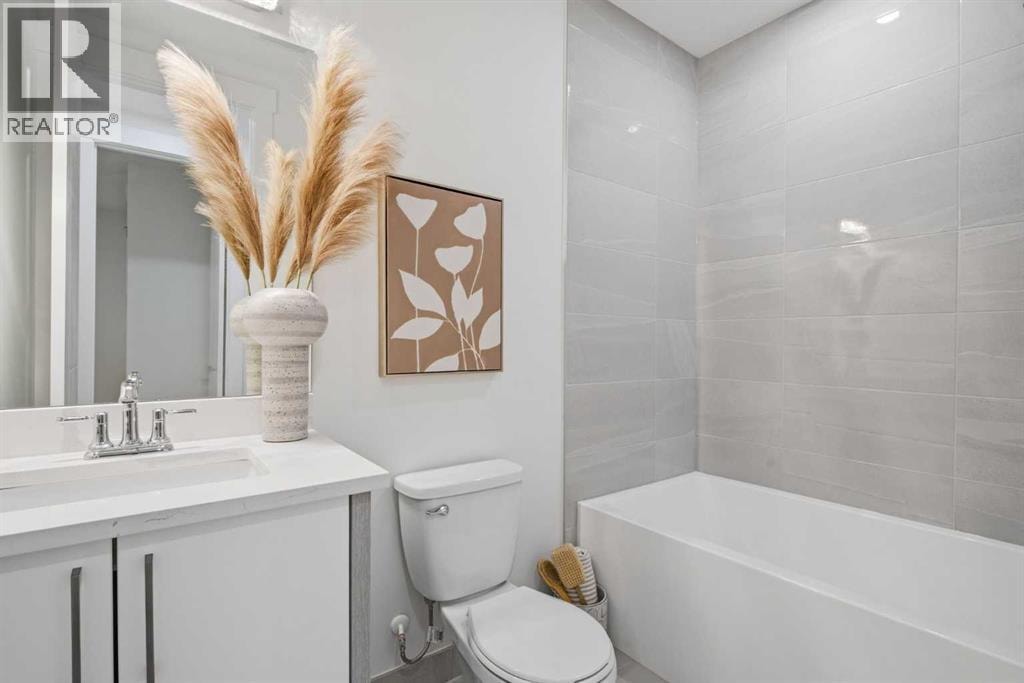 8518 33 Avenue NW — photo 31