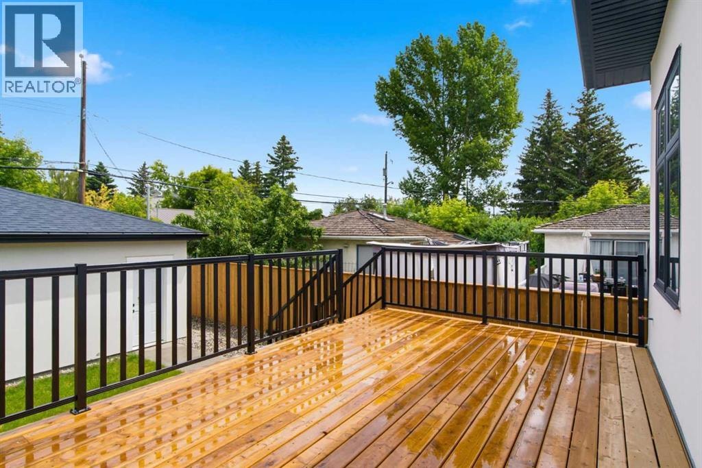 8518 33 Avenue NW — photo 35