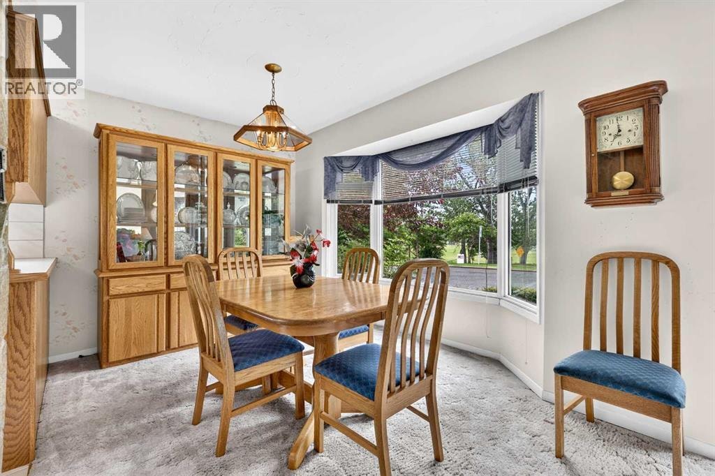 3227 Collingwood Drive NW — photo 10