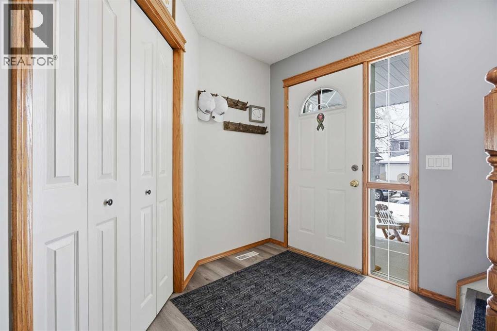 167 Fairways Drive NW — photo 4